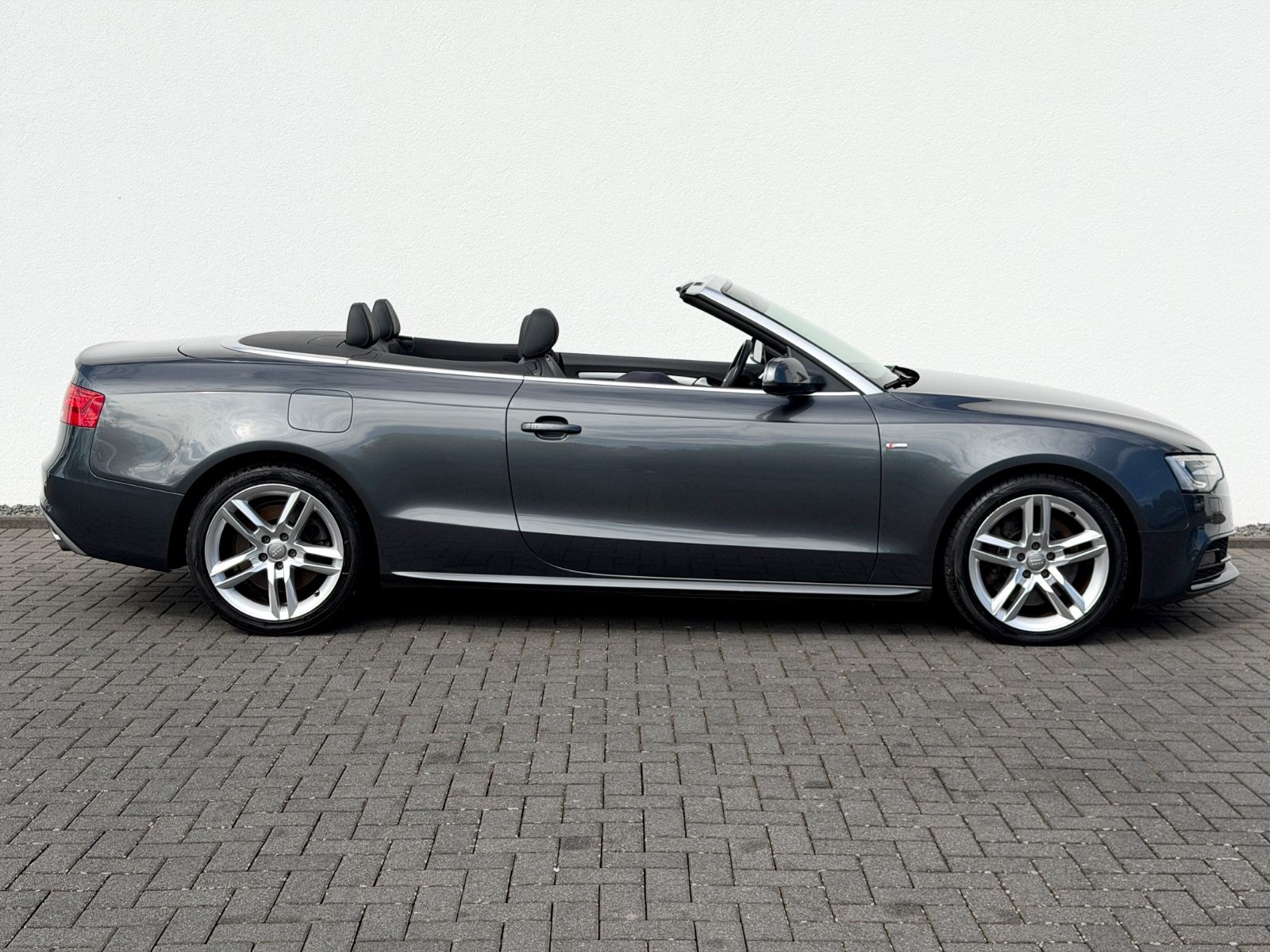 Bild 4 von 22 - Audi A5 - Gebrauchtwagen von Automobile Trier Audi A5 Cabriolet 3.0 TFSI quattro S Line Sportpaket