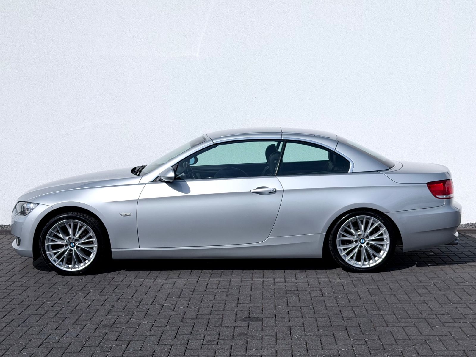 Bild 15 von 16 - BMW 320 - Gebrauchtwagen von Automobile Trier BMW 320i Cabrio, KLIMA, XENON, LEDER, PDC, GARANTIE