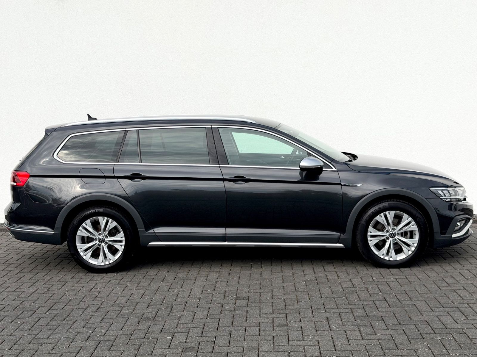 Bild 4 von 18 - Volkswagen Passat Alltrack - Gebrauchtwagen von Automobile Trier Volkswagen Passat Variant Alltrack 2.0 TDI DSG 4M, ACC, AHK
