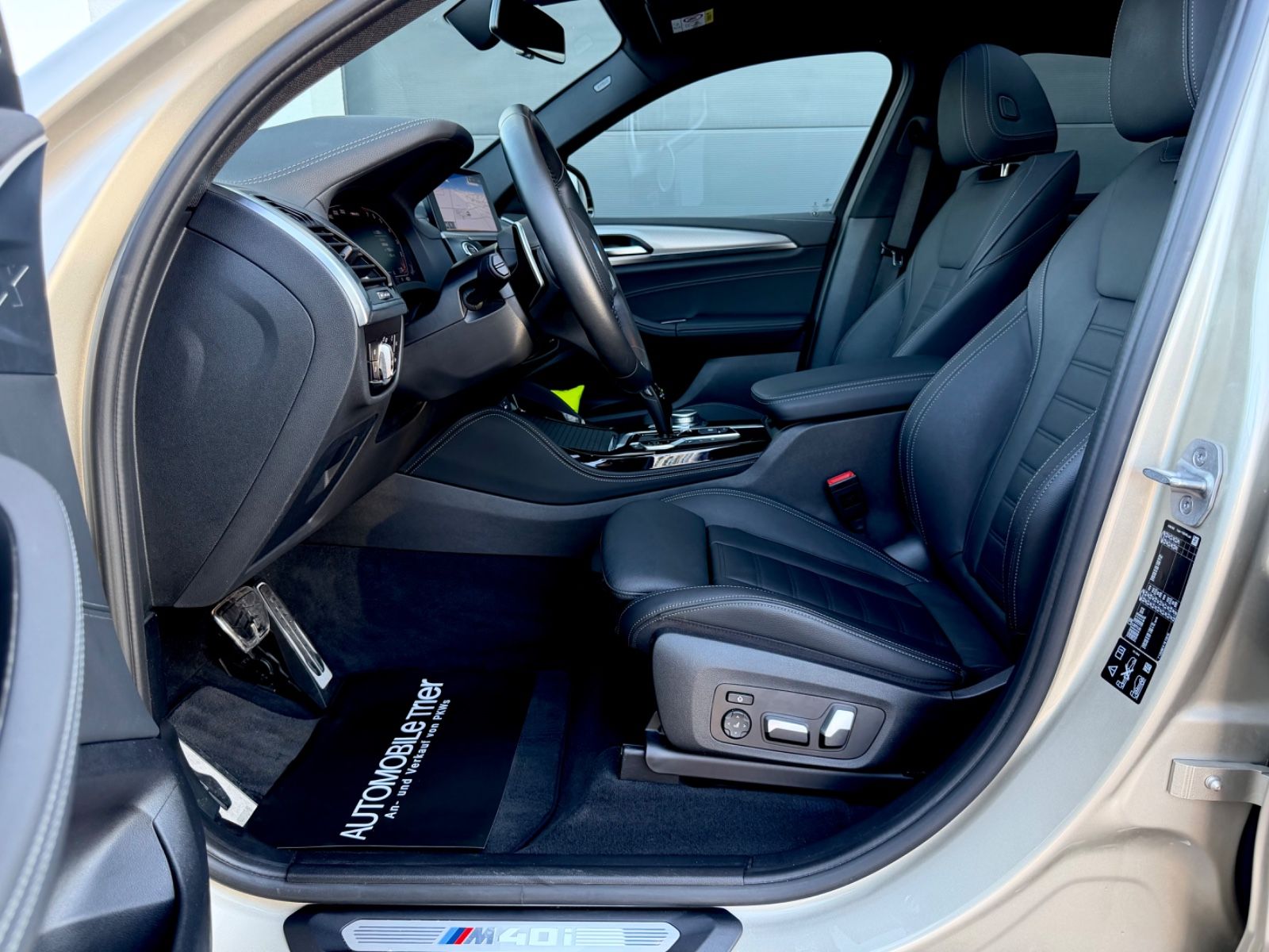 BMW X4 M40i M Sport Paket /NAVI/LED/ACC/360°CAM/ - Bild 9 BMW X4 M40i M Sport Paket /NAVI/LED/ACC/360°CAM/ als SUV/Geländewagen/Pickup - Fahrzeugfoto 9
