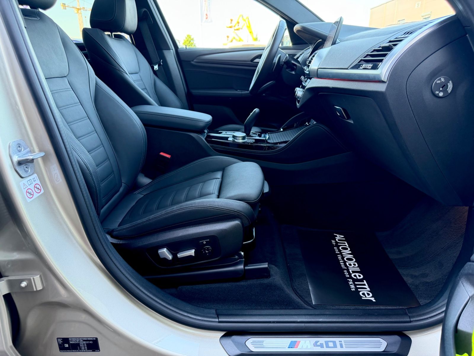 BMW X4 M40i M Sport Paket /NAVI/LED/ACC/360°CAM/ - Bild 13 BMW X4 M40i M Sport Paket /NAVI/LED/ACC/360°CAM/ als SUV/Geländewagen/Pickup - Fahrzeugfoto 13