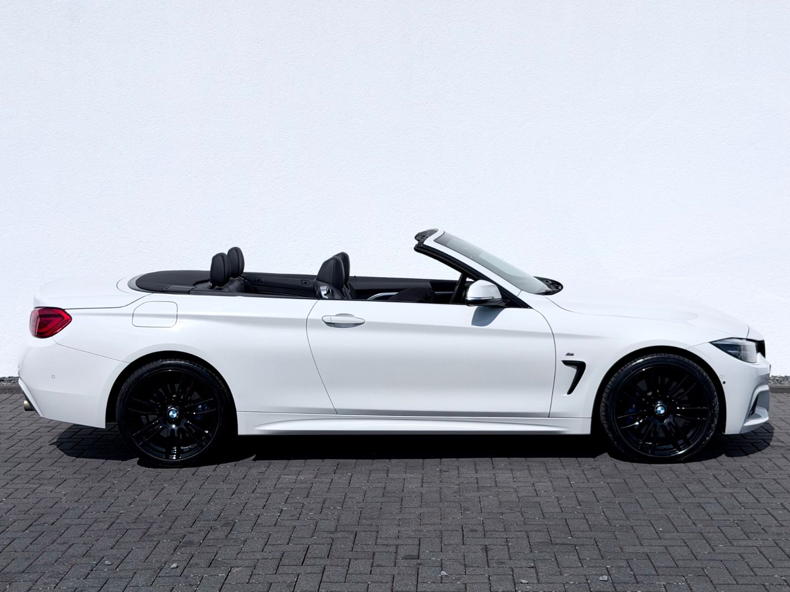 Bild 4 von 19 - BMW 440 - Gebrauchtwagen von Automobile Trier BMW 440i xDrive Cabrio M Sport Paket, LED, ACC, H&K