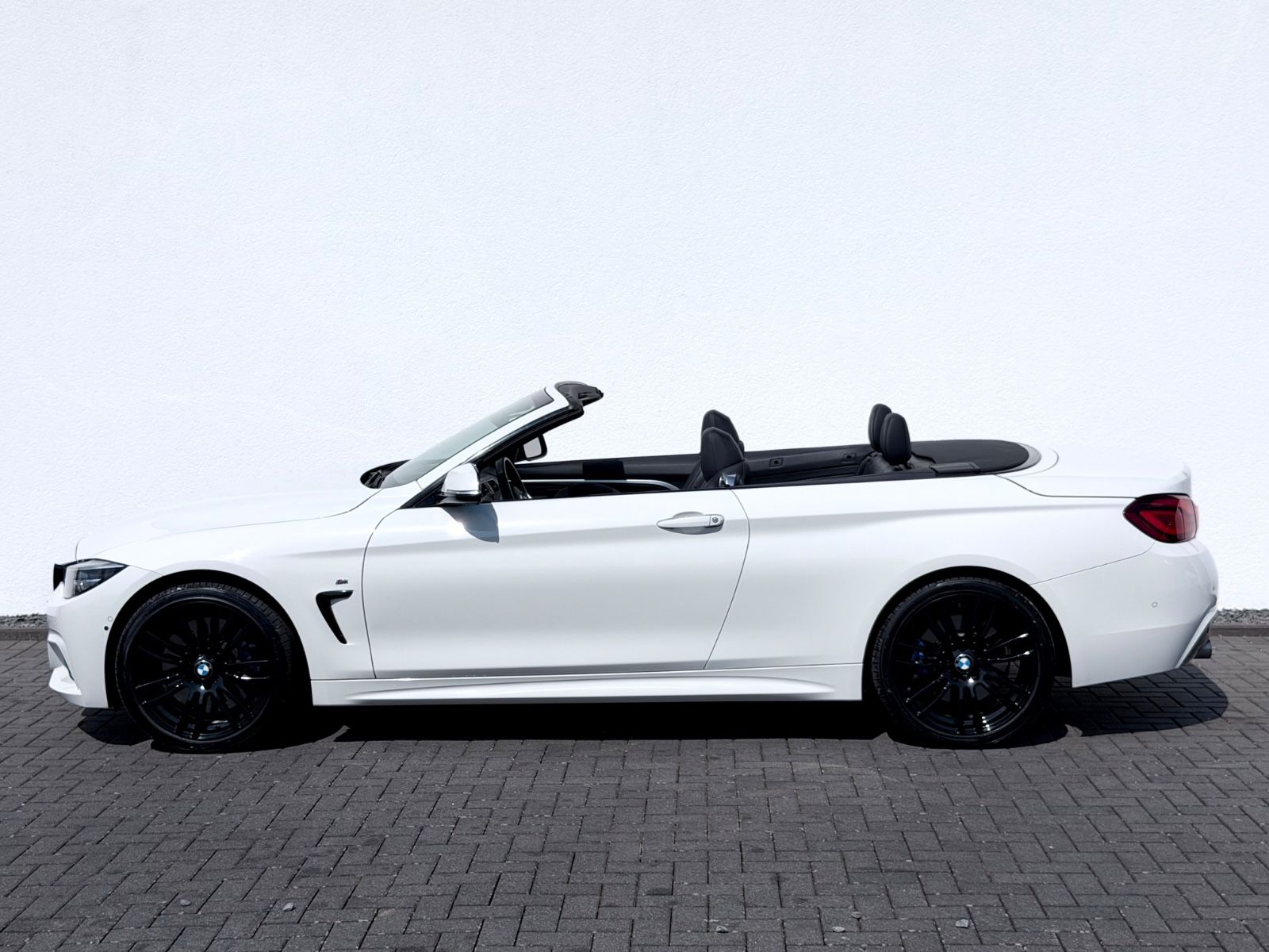 Bild 8 von 19 - BMW 440 - Gebrauchtwagen von Automobile Trier BMW 440i xDrive Cabrio M Sport Paket, LED, ACC, H&K