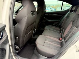 Skoda Octavia 2.0 TDI DSG RS /NAVI/LED/ACC/1.HAND/ in Weiß als Limousine - Fahrzeugfoto 14