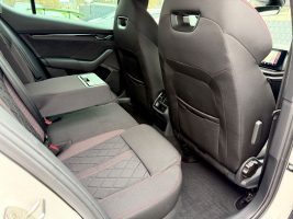 Skoda Octavia 2.0 TDI DSG RS /NAVI/LED/ACC/1.HAND/ in Weiß als Limousine - Fahrzeugfoto 15