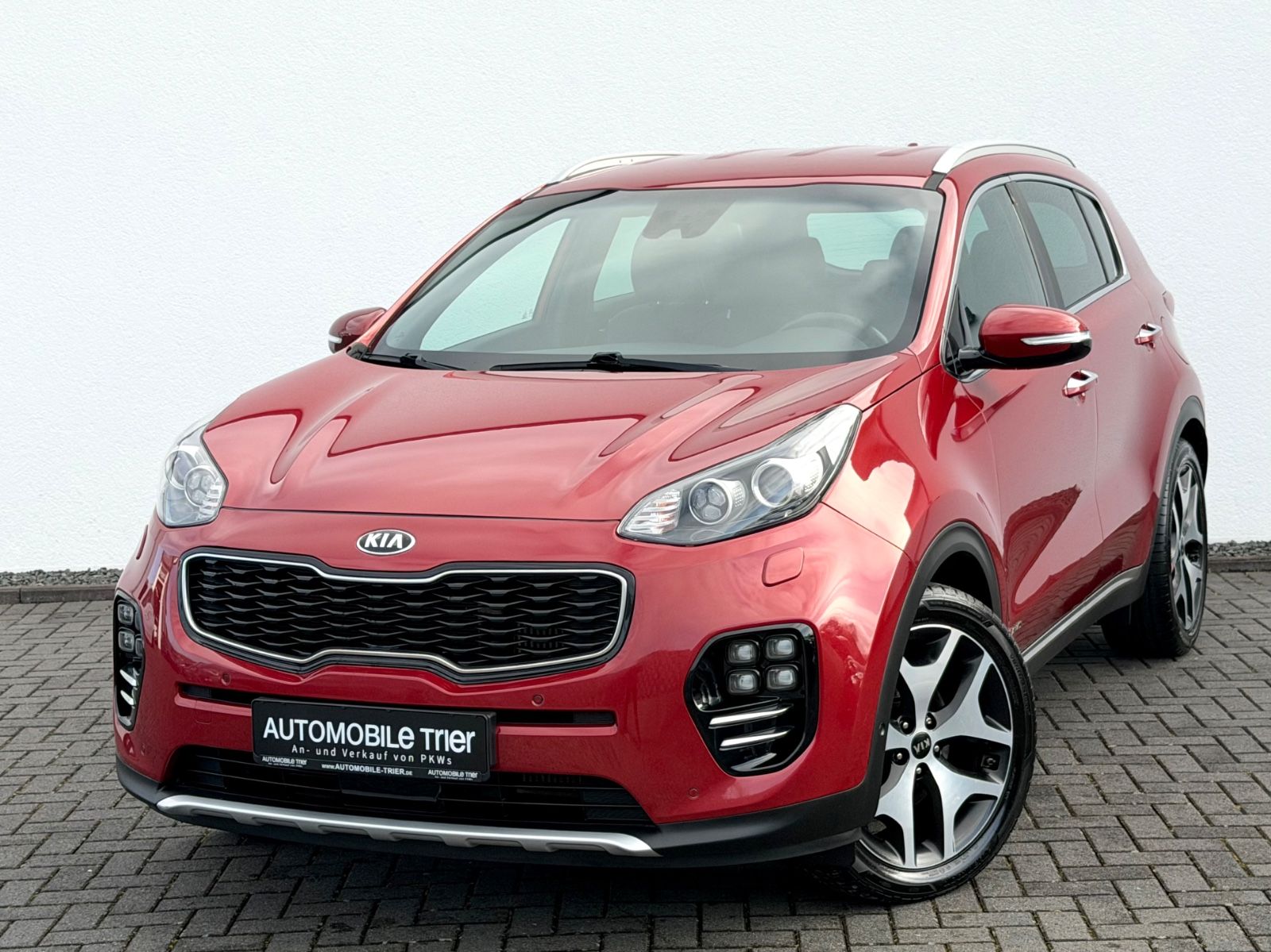 Kia Sportage GT Line 2.0d 4WD /NAVI/LED/CAM/JBL/AHK/ als SUV/Geländewagen/Pickup - Fahrzeugfoto 1