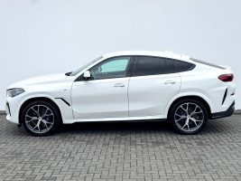 BMW X6 xDrive 30 d M Sport Paket /LASER/HUD/H&K/CAM in Weiß als SUV/Geländewagen/Pickup - Fahrzeugfoto 8