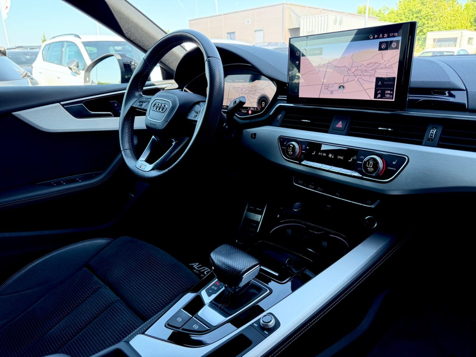 Audi A5 Sportback 40 TDI S line Sport Plus Paket - Bild 12 Audi A5 Sportback 40 TDI S line Sport Plus Paket in Schwarz als Limousine - Fahrzeugfoto 12