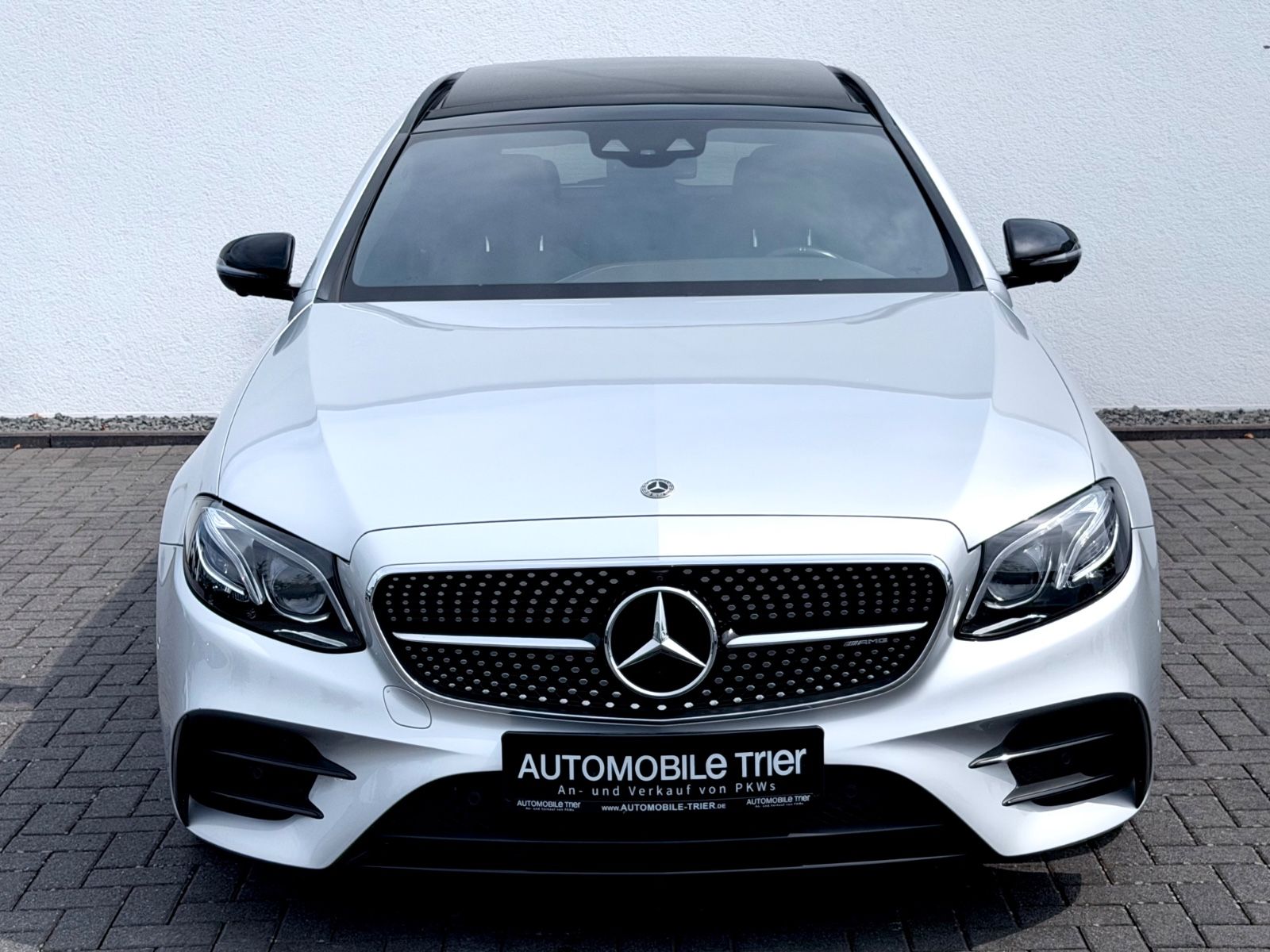 Mercedes-Benz E 43 AMG 4Matic /PANO/LED/360°CAM/BURMESTER/AHK/ - Bild 2 Mercedes-Benz E 43 AMG 4Matic /PANO/LED/360°CAM/BURMESTER/AHK/ in Silber als Kombi - Fahrzeugfoto 2