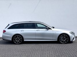 Mercedes-Benz E 43 AMG 4Matic /PANO/LED/360°CAM/BURMESTER/AHK/ in Silber als Kombi - Fahrzeugfoto 4