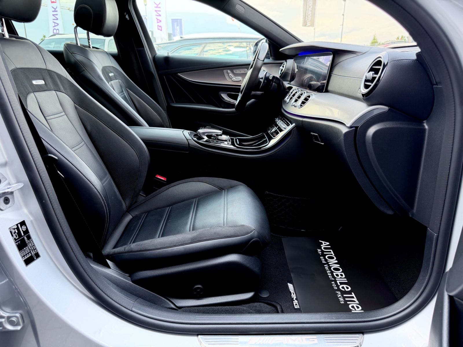 Mercedes-Benz E 43 AMG 4Matic /PANO/LED/360°CAM/BURMESTER/AHK/ - Bild 10 Mercedes-Benz E 43 AMG 4Matic /PANO/LED/360°CAM/BURMESTER/AHK/ in Silber als Kombi - Fahrzeugfoto 10