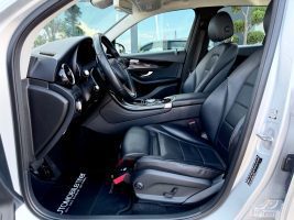 Mercedes-Benz GLC 250 d 4Matic /NAVI/LED/PDC/ in Silber als SUV/Geländewagen/Pickup - Fahrzeugfoto 9