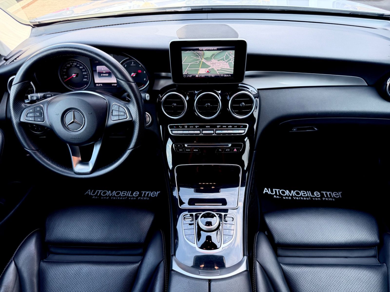 Mercedes-Benz GLC 250 d 4Matic /NAVI/LED/PDC/ - Bild 10 Mercedes-Benz GLC 250 d 4Matic /NAVI/LED/PDC/ in IRIDIUMSILBER als SUV/Geländewagen/Pickup - Fahrzeugfoto 10