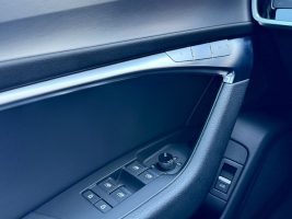 Audi A6 Avant 40 TDI S line Sport Plus Paket /1.Hand/ in Schwarz als Kombi - Fahrzeugfoto 21