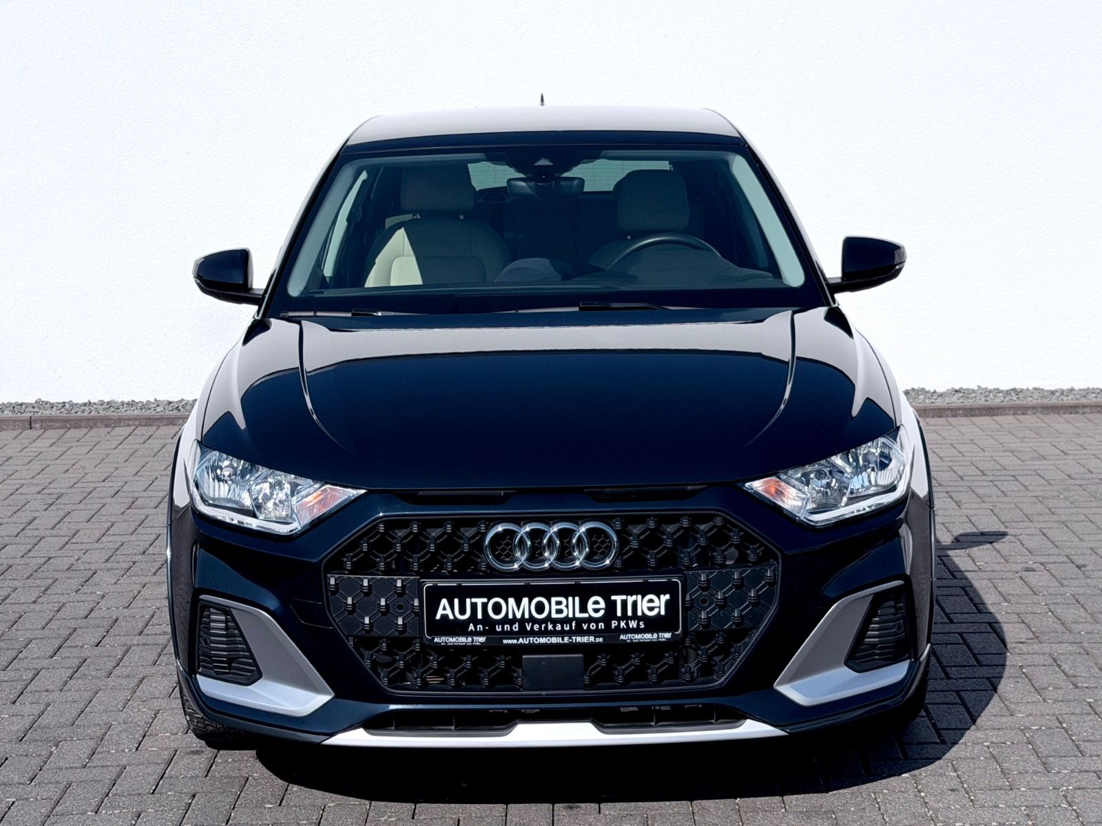 Audi A1 Allstreet 35 TFSI /NAVI/CAM/SHZ/GARANTIE/ - Bild 2 Audi A1 Allstreet 35 TFSI /NAVI/CAM/SHZ/GARANTIE/ in Blau als Kleinwagen - Fahrzeugfoto 2