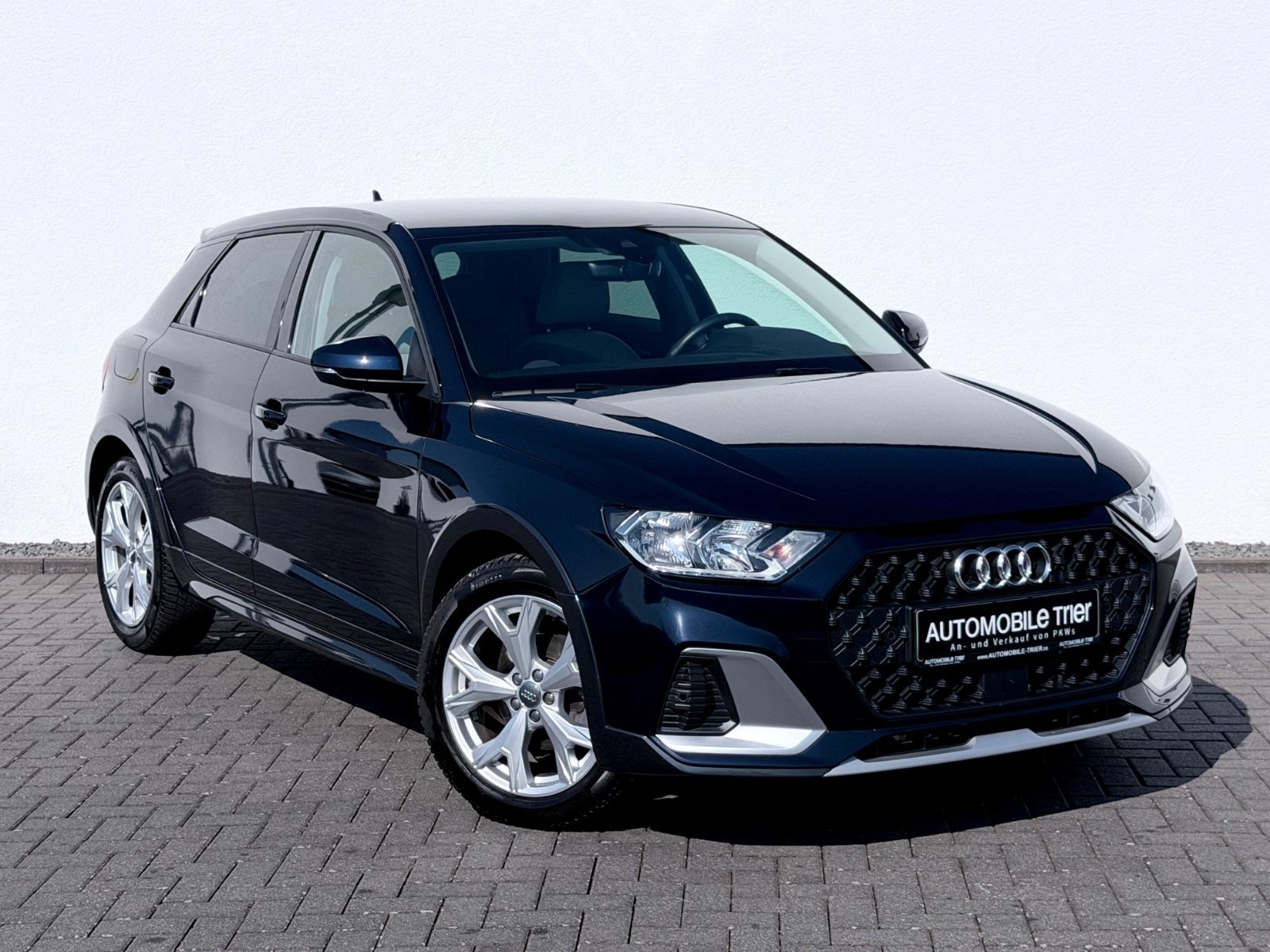 Audi A1 Allstreet 35 TFSI /NAVI/CAM/SHZ/GARANTIE/ - Bild 3 Audi A1 Allstreet 35 TFSI /NAVI/CAM/SHZ/GARANTIE/ in Blau als Kleinwagen - Fahrzeugfoto 3