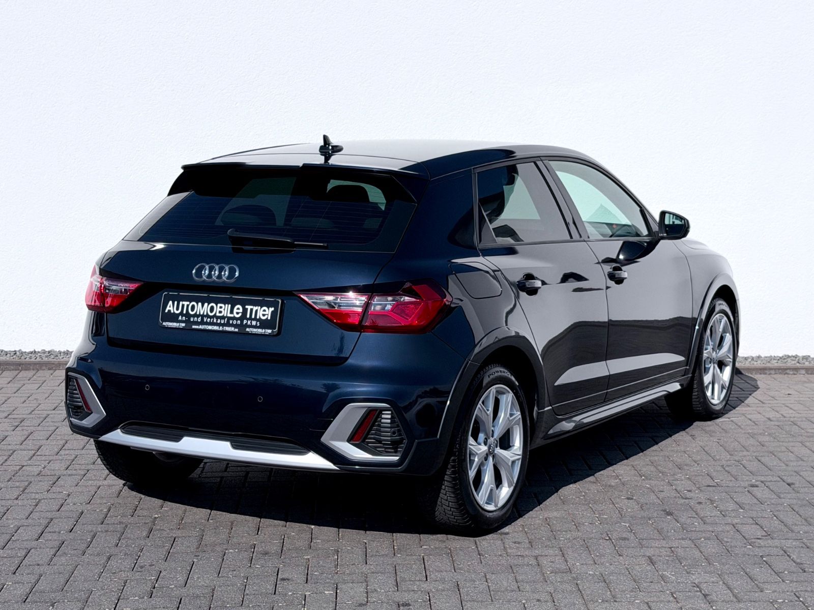 Audi A1 Allstreet 35 TFSI /NAVI/CAM/SHZ/GARANTIE/ - Bild 5 Audi A1 Allstreet 35 TFSI /NAVI/CAM/SHZ/GARANTIE/ in Blau als Kleinwagen - Fahrzeugfoto 5