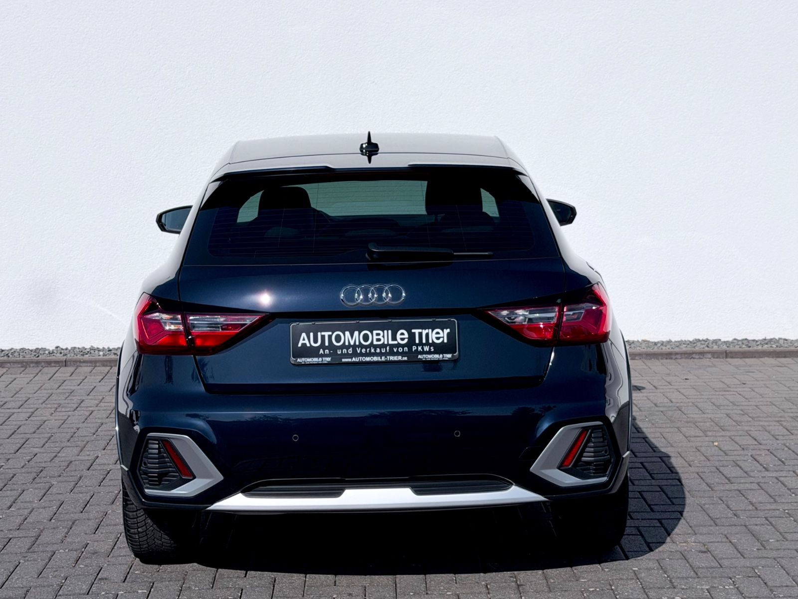 Audi A1 Allstreet 35 TFSI /NAVI/CAM/SHZ/GARANTIE/ - Bild 6 Audi A1 Allstreet 35 TFSI /NAVI/CAM/SHZ/GARANTIE/ in Blau als Kleinwagen - Fahrzeugfoto 6
