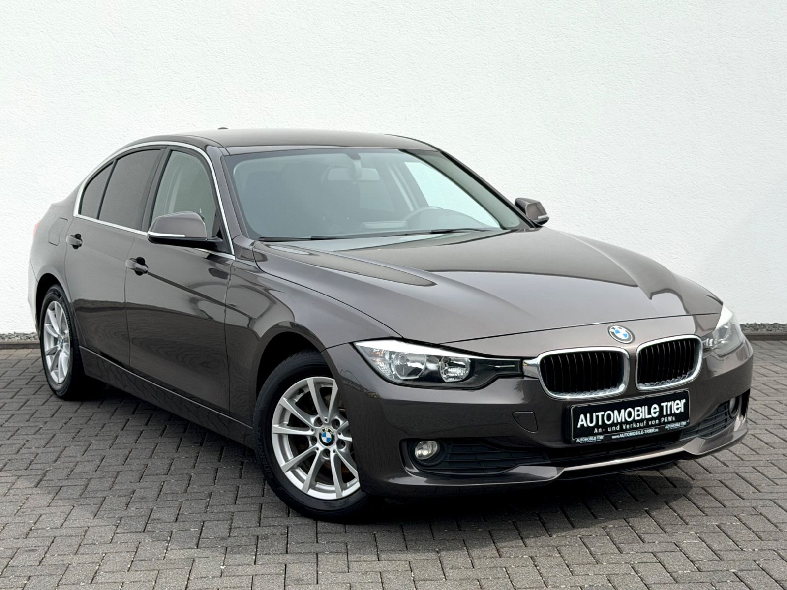 BMW 318d Limousine /SERVICE/TÜV NEU/GARANTIE/ - Bild 3 BMW 318d Limousine /SERVICE/TÜV NEU/GARANTIE/ - Fahrzeugfoto 3