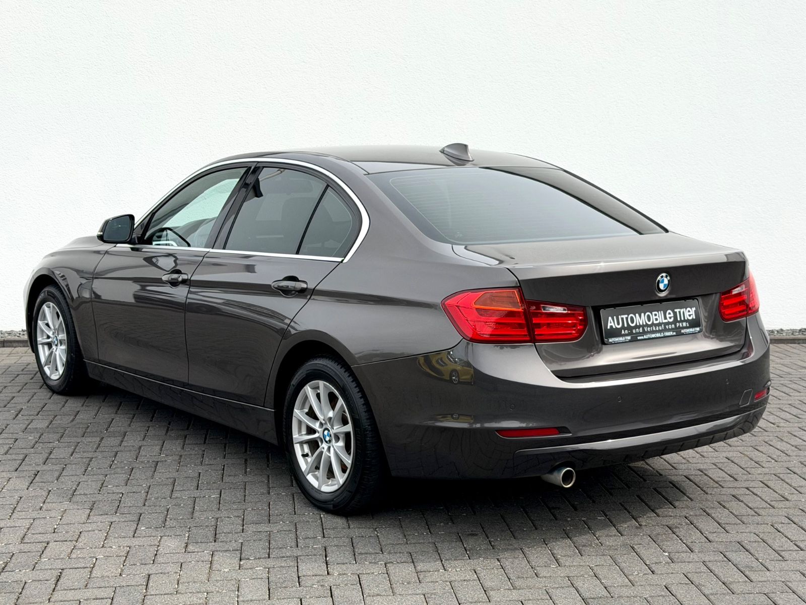 BMW 318d Limousine /SERVICE/TÜV NEU/GARANTIE/ - Bild 6 BMW 318d Limousine /SERVICE/TÜV NEU/GARANTIE/ - Fahrzeugfoto 6