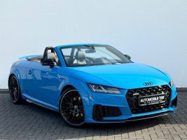 Audi TT Roadster 45 TFSI quattro S line competition in Blau als Cabrio/Roadster - Fahrzeugfoto 3