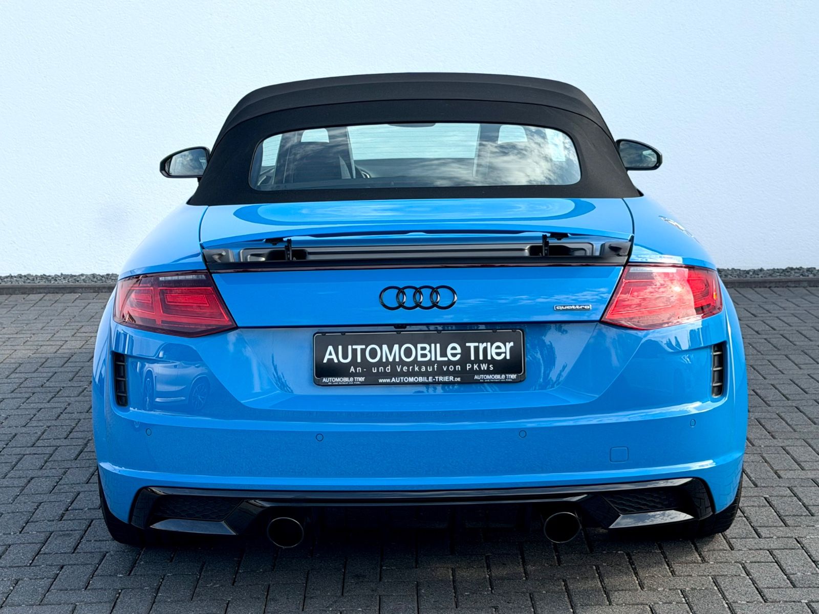 Audi TT Roadster 45 TFSI quattro S line competition - Bild 18 Audi TT Roadster 45 TFSI quattro S line competition in Blau als Cabrio/Roadster - Fahrzeugfoto 18