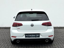 Volkswagen Golf 7 Lim. GTI Performance /LED/CAM/CARPLAY/ in Weiß als Sportwagen/Coupé - Fahrzeugfoto 6