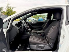 Volkswagen Golf 7 Lim. GTI Performance /LED/CAM/CARPLAY/ in Weiß als Sportwagen/Coupé - Fahrzeugfoto 9