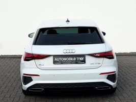 Audi A3 Sportback 35 TFSI S line/NAVI/LED/PDC/CARPLAY in Weiß als Limousine - Fahrzeugfoto 6