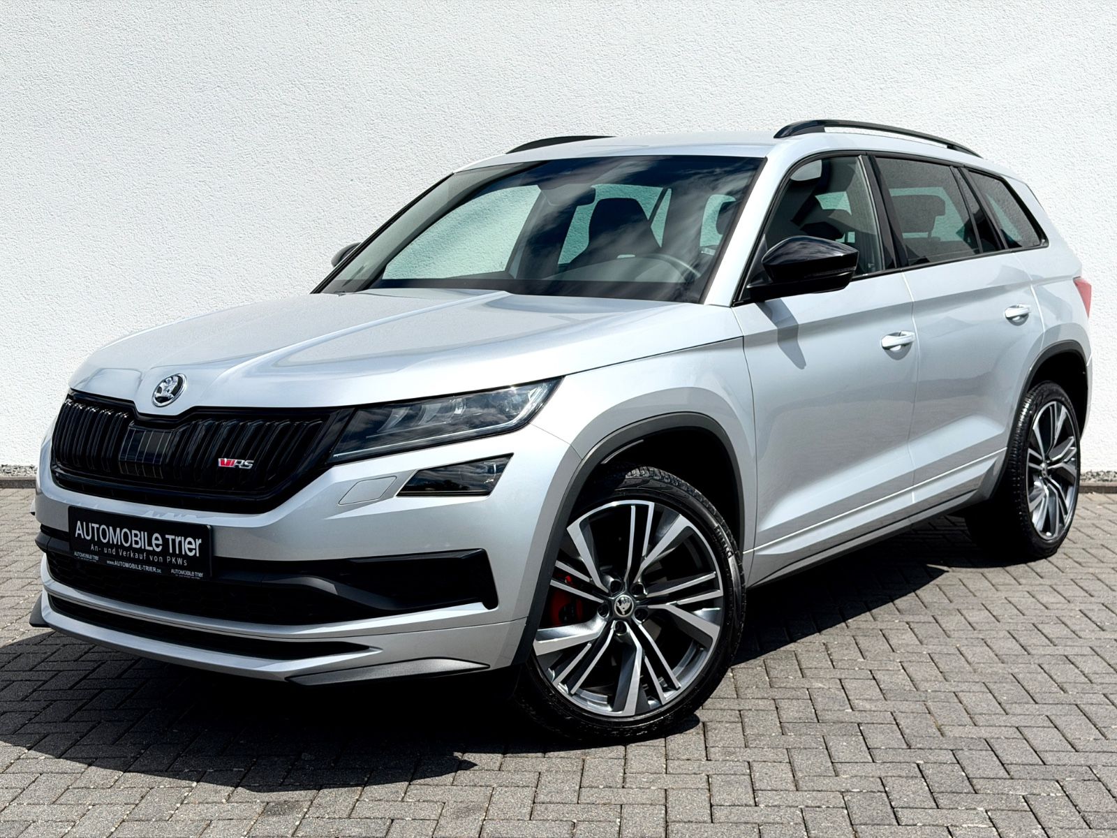 Skoda Kodiaq RS 2.0 TDI DSG 4x4 /NAVI/LED/CAM/GARANTIE in Silber als SUV/Geländewagen/Pickup - Fahrzeugfoto 1