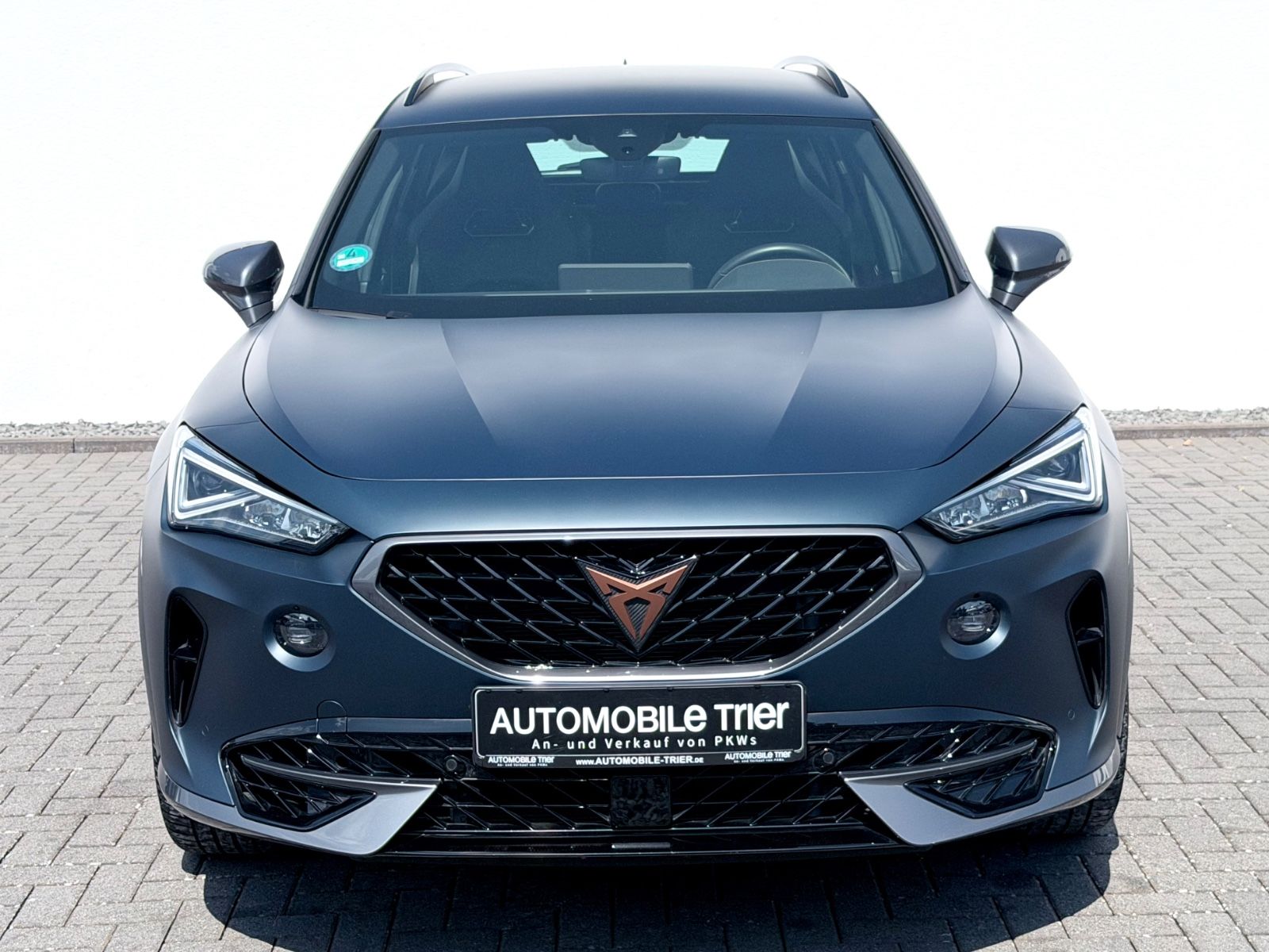 Cupra Formentor VZ 2.0 TSI DSG 4Drive /LED/ACC/CAM/ - Bild 2 Cupra Formentor VZ 2.0 TSI DSG 4Drive /LED/ACC/CAM/ in Blau als SUV/Geländewagen/Pickup - Fahrzeugfoto 2