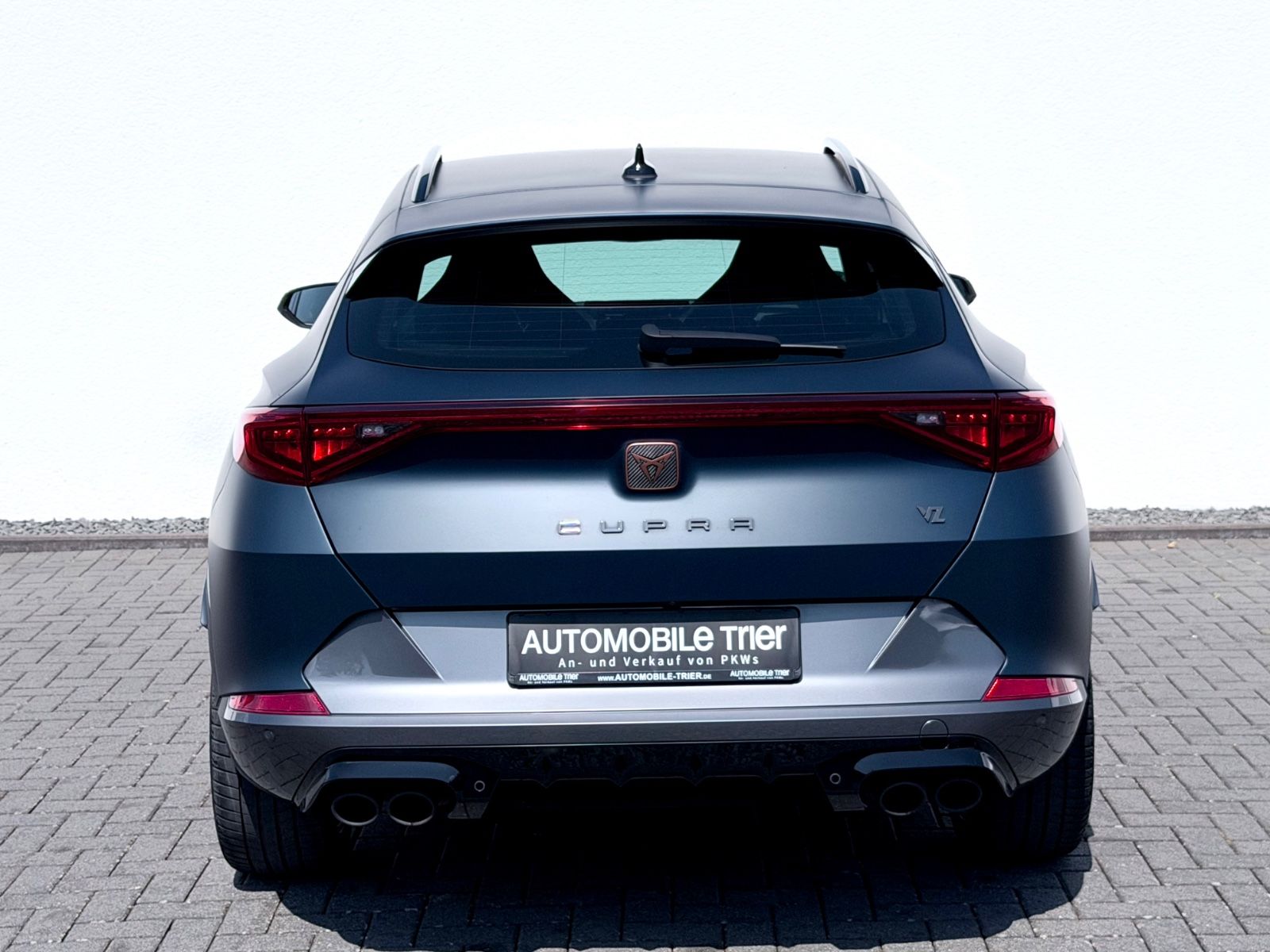Cupra Formentor VZ 2.0 TSI DSG 4Drive /LED/ACC/CAM/ - Bild 6 Cupra Formentor VZ 2.0 TSI DSG 4Drive /LED/ACC/CAM/ in Blau als SUV/Geländewagen/Pickup - Fahrzeugfoto 6