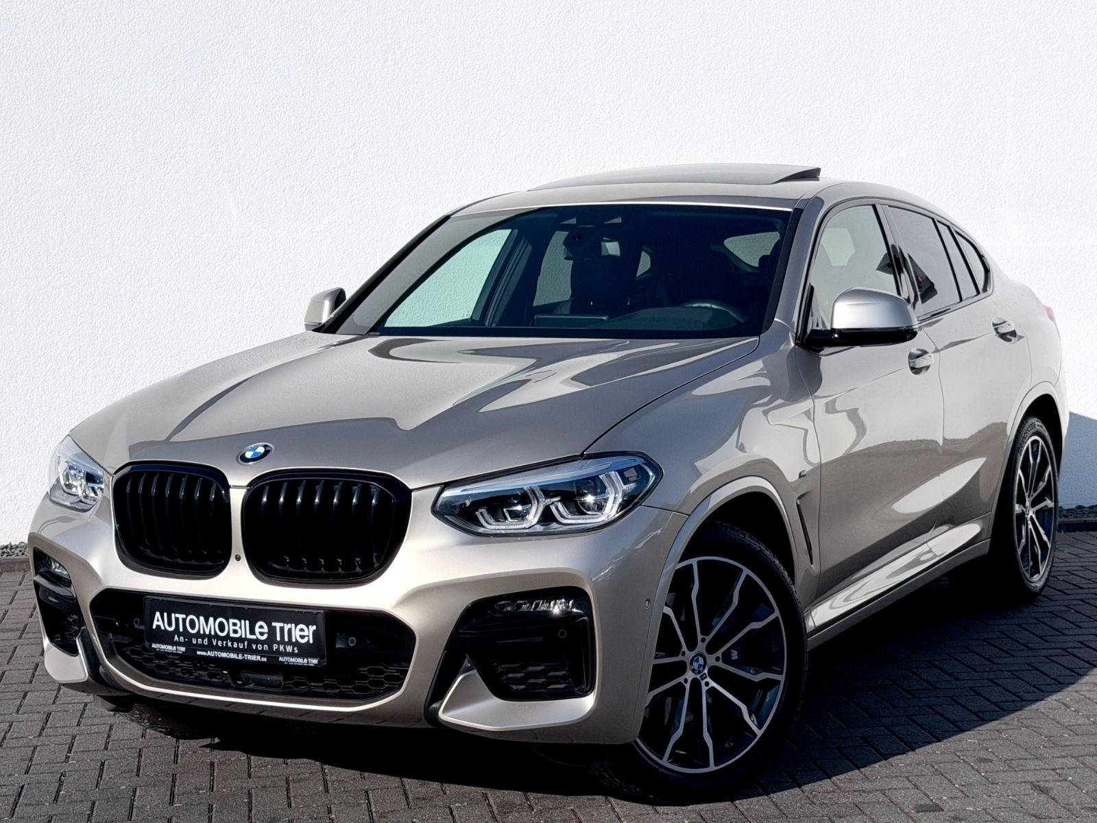 BMW X4 M40i M Sport Paket /NAVI/LED/ACC/360°CAM/ als SUV/Geländewagen/Pickup - Fahrzeugfoto 1