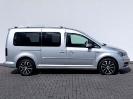Volkswagen Caddy Maxi 2.0 TDI/LED/ACC/CAM/7.SITZER/GARANTIE in Silber als Van/Minibus - Fahrzeugfoto 4