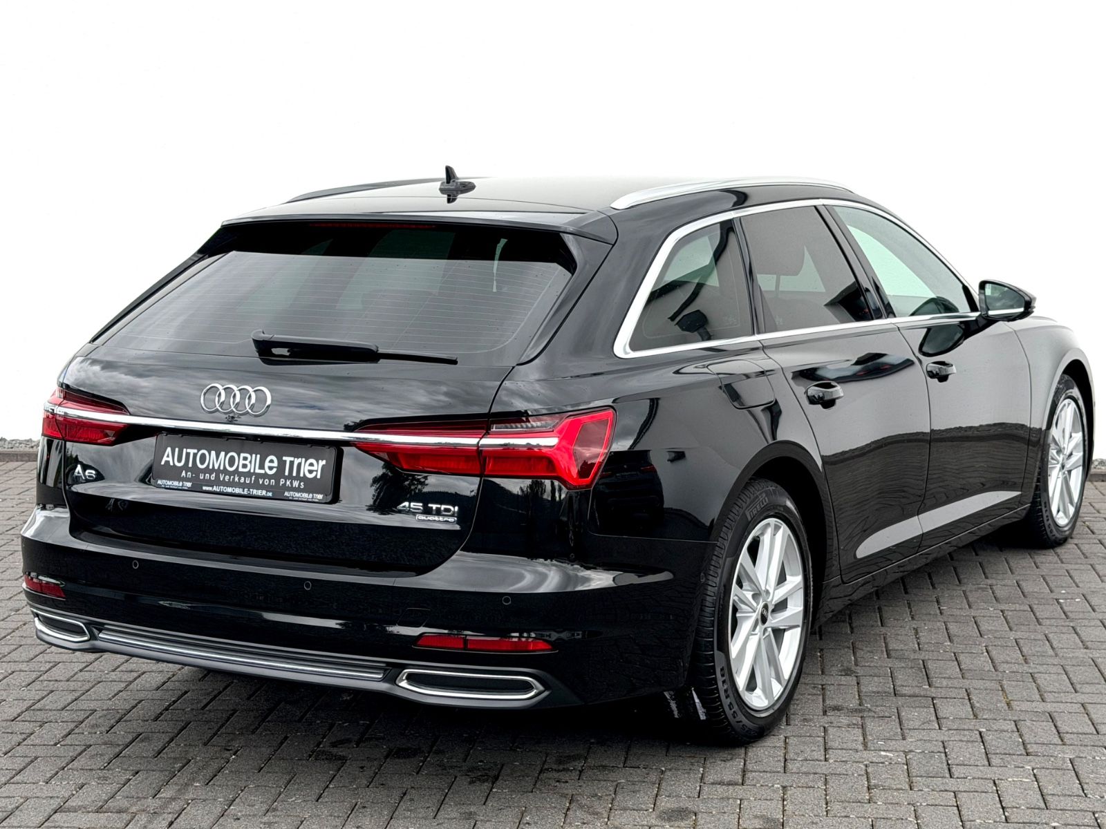 Audi A6 Avant 45 TDI quattro sport /LED/ACC/CAM/ - Bild 5 Audi A6 Avant 45 TDI quattro sport /LED/ACC/CAM/ in Schwarz als Kombi - Fahrzeugfoto 5