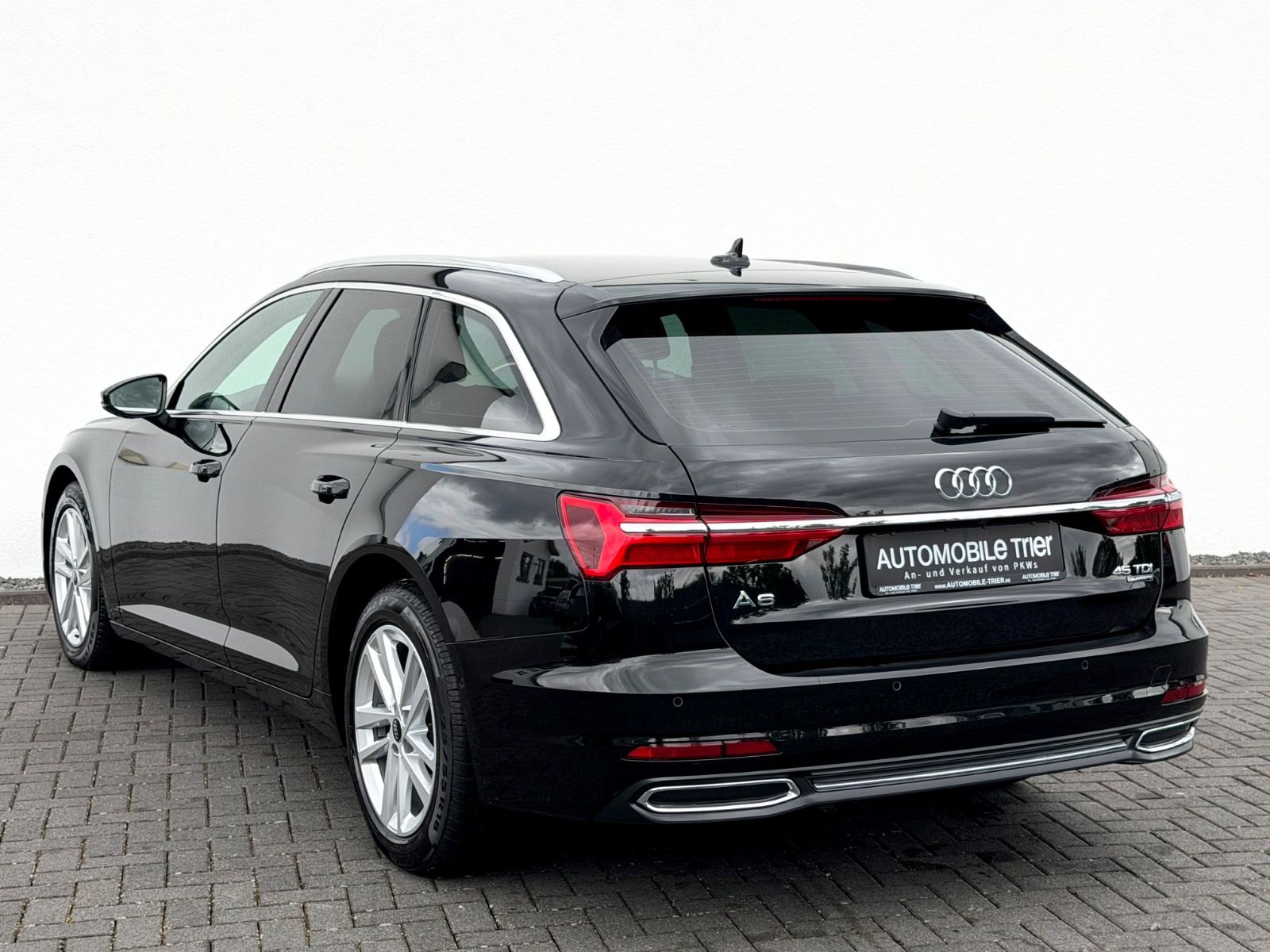 Audi A6 Avant 45 TDI quattro sport /LED/ACC/CAM/ - Bild 7 Audi A6 Avant 45 TDI quattro sport /LED/ACC/CAM/ in Schwarz als Kombi - Fahrzeugfoto 7