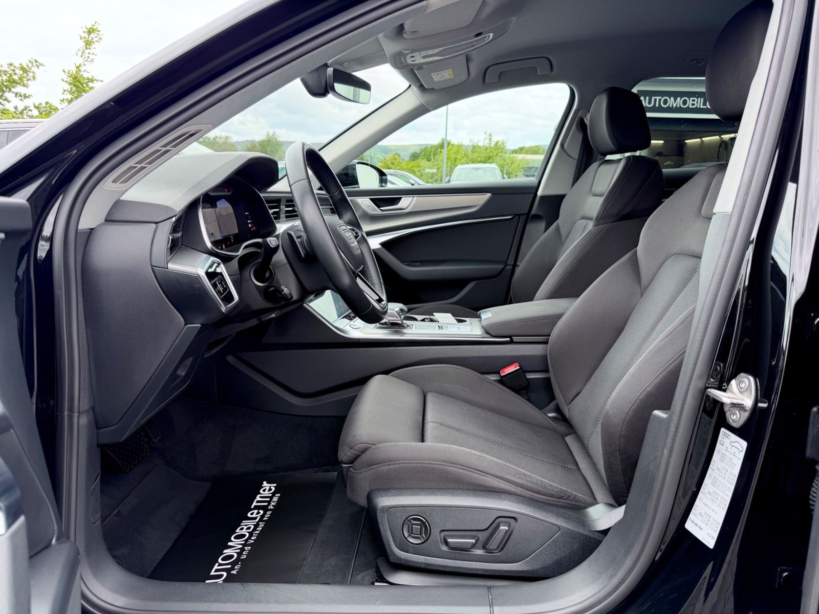 Audi A6 Avant 45 TDI quattro sport /LED/ACC/CAM/ - Bild 9 Audi A6 Avant 45 TDI quattro sport /LED/ACC/CAM/ in Schwarz als Kombi - Fahrzeugfoto 9
