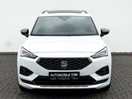 Seat Tarraco FR 2.0 TDI DSG 4Drive /PANO/LED/ACC/AHK/ in Weiß als SUV/Geländewagen/Pickup - Fahrzeugfoto 2