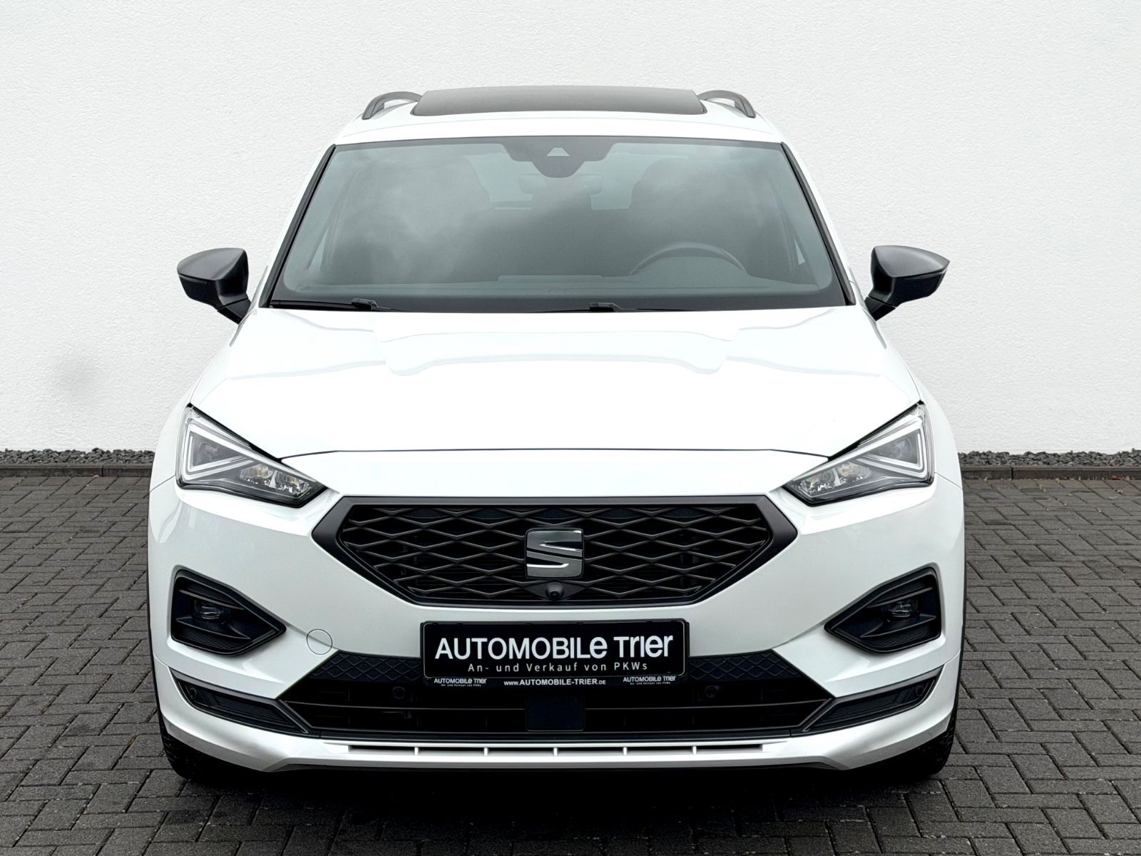 Seat Tarraco FR 2.0 TDI DSG 4Drive /PANO/LED/ACC/AHK/ - Bild 2 Seat Tarraco FR 2.0 TDI DSG 4Drive /PANO/LED/ACC/AHK/ in Weiß als SUV/Geländewagen/Pickup - Fahrzeugfoto 2