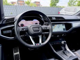 Audi Q3 40 TDI quattro S line Sport Plus Paket in Schwarz als SUV/Geländewagen/Pickup - Fahrzeugfoto 10