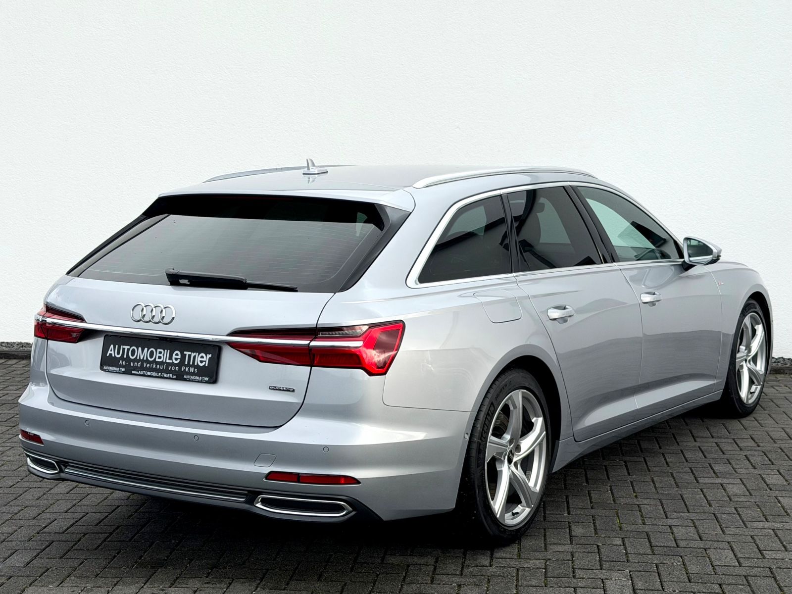 Audi A6 Avant 50 TDI quattro S line Sport Plus Paket - Bild 5 Audi A6 Avant 50 TDI quattro S line Sport Plus Paket in FLORETTSILBER als Kombi - Fahrzeugfoto 5