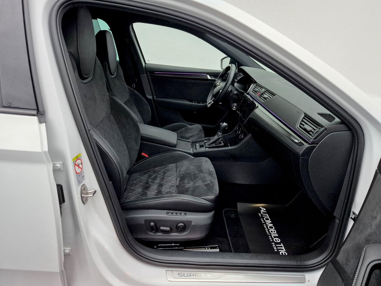 Skoda Superb Combi Sportline 2.0 TSI DSG / / 1.HAND // - Bild 13 Skoda Superb Combi Sportline 2.0 TSI DSG / / 1.HAND // in Moon-Weiss Metallic als Kombi - Fahrzeugfoto 13