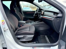 Skoda Octavia Combi RS 2.0 TDI DSG /NAVI/LED/HUD/AHK/ in Silber als Kombi - Fahrzeugfoto 13