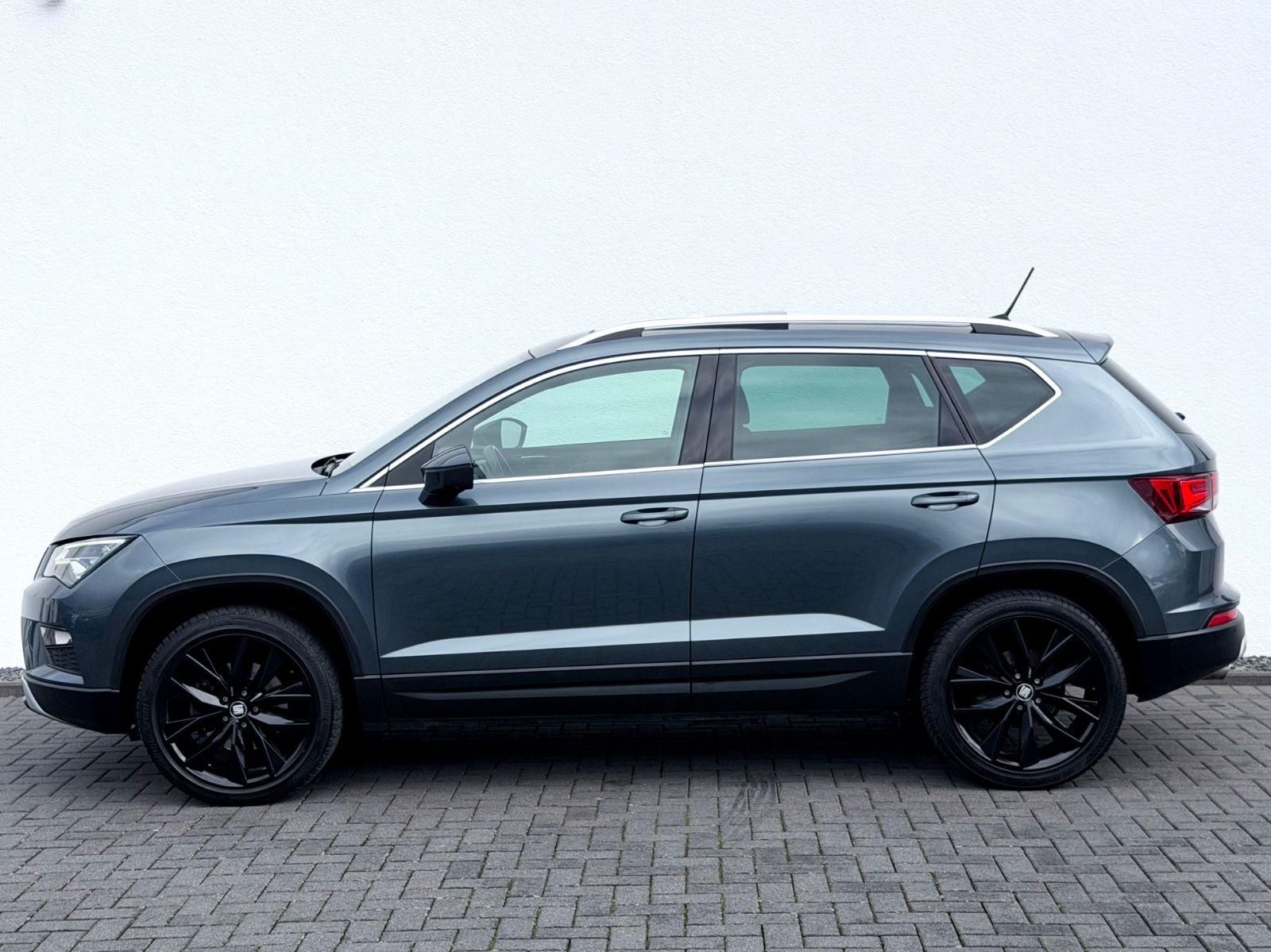 Seat Ateca Xcellence 2.0 TDI DSG 4Drive /NAVI/LED/CAM - Bild 8 Seat Ateca Xcellence 2.0 TDI DSG 4Drive /NAVI/LED/CAM in "metal " Grey als SUV/Geländewagen/Pickup - Fahrzeugfoto 8