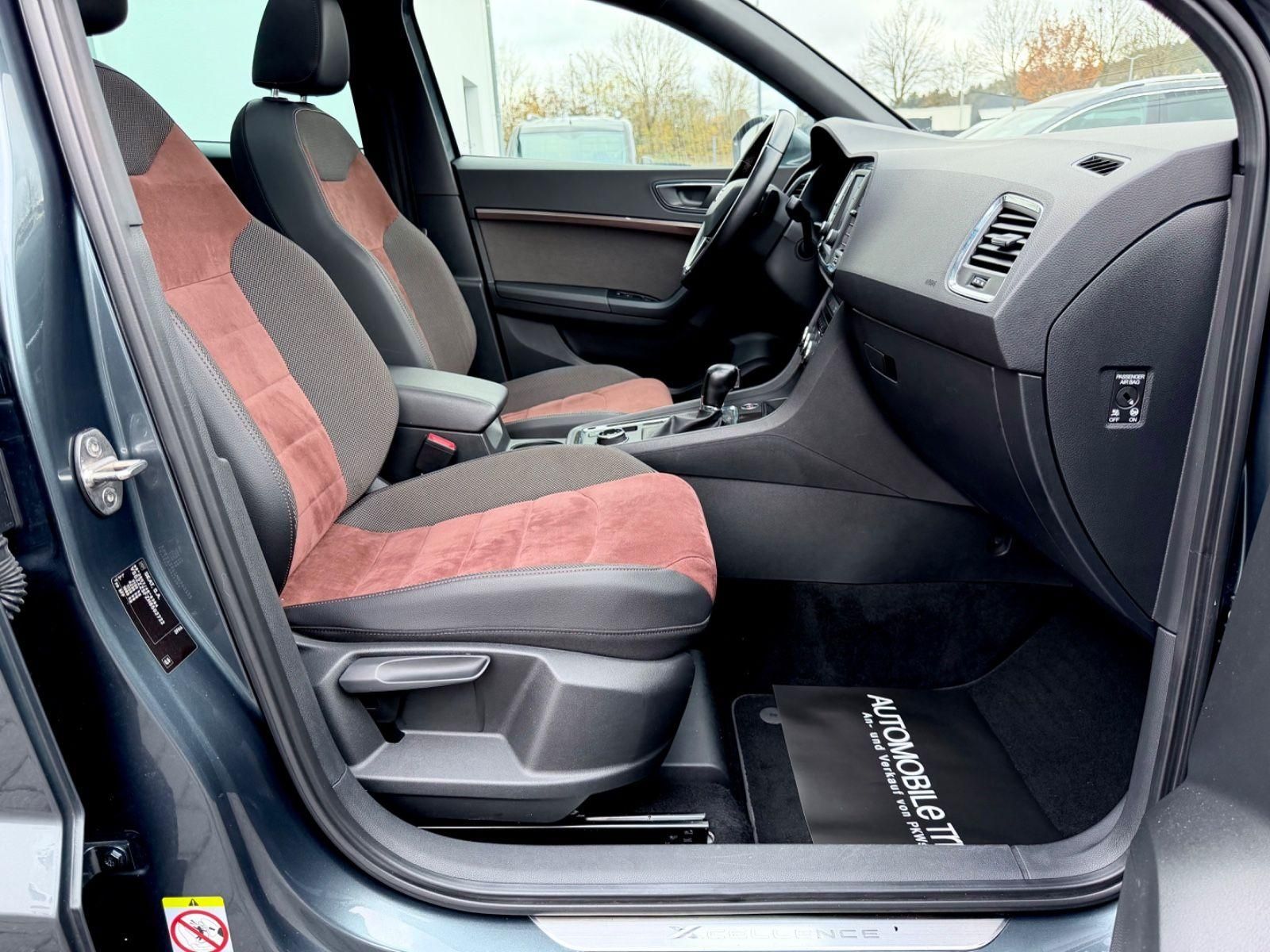 Seat Ateca Xcellence 2.0 TDI DSG 4Drive /NAVI/LED/CAM - Bild 12 Seat Ateca Xcellence 2.0 TDI DSG 4Drive /NAVI/LED/CAM in "metal " Grey als SUV/Geländewagen/Pickup - Fahrzeugfoto 12
