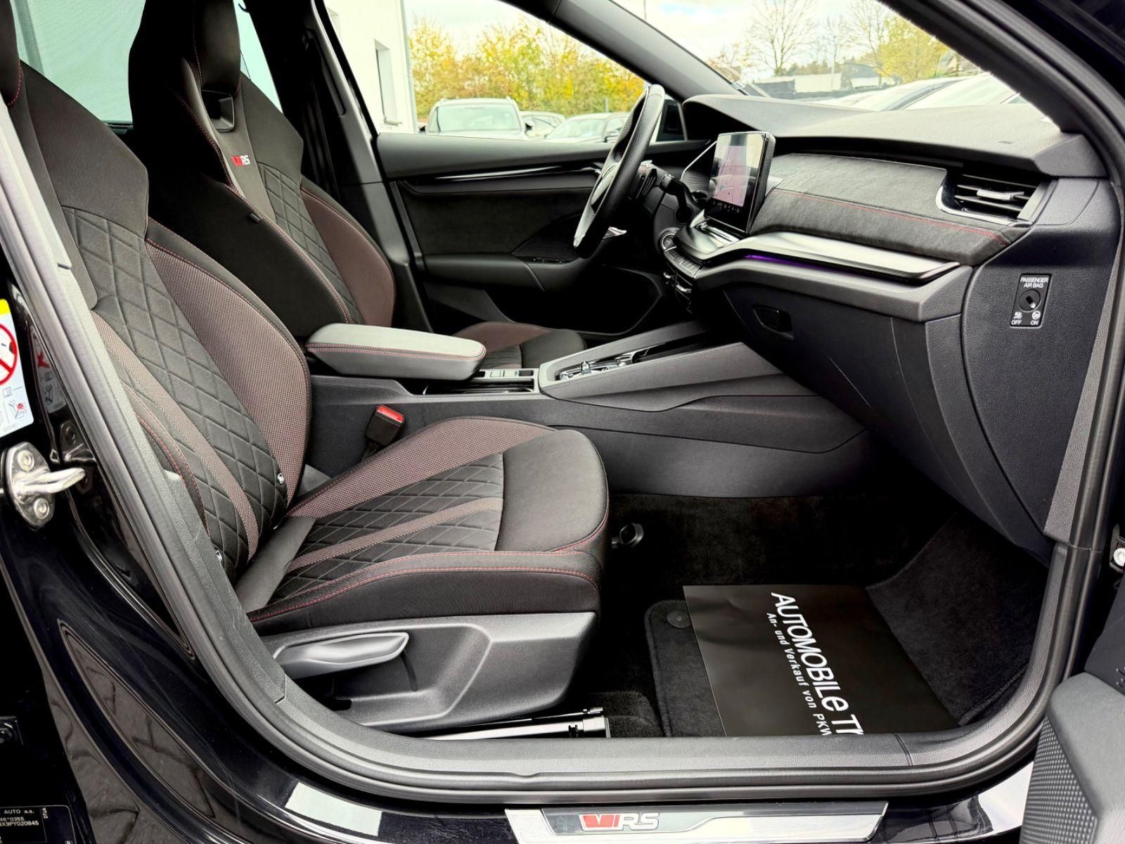 Skoda Octavia Combi RS 2.0 TDI DSG/ LED/ACC/CAM/1.HAND - Bild 13 Skoda Octavia Combi RS 2.0 TDI DSG/ LED/ACC/CAM/1.HAND in Schwarz als Kombi - Fahrzeugfoto 13