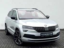 Skoda Karoq Sportline 2.0 TSI DSG 4x4/PANO/LED/ACC/AHK in Silber als SUV/Geländewagen/Pickup - Fahrzeugfoto 3