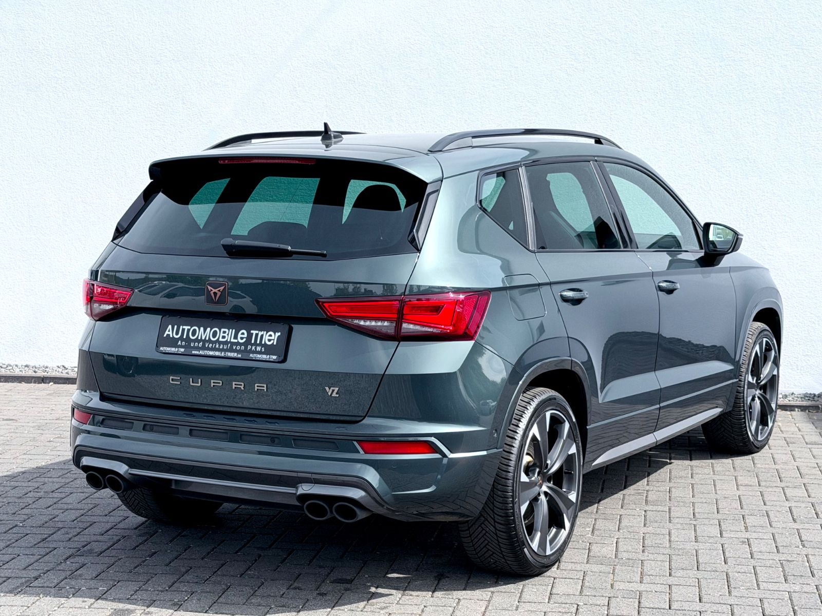 Cupra Ateca VZ 2.0 TSI DSG 4Drive/LED/ACC/LHZ/360° CAM - Bild 5 Cupra Ateca VZ 2.0 TSI DSG 4Drive/LED/ACC/LHZ/360° CAM als SUV/Geländewagen/Pickup - Fahrzeugfoto 5