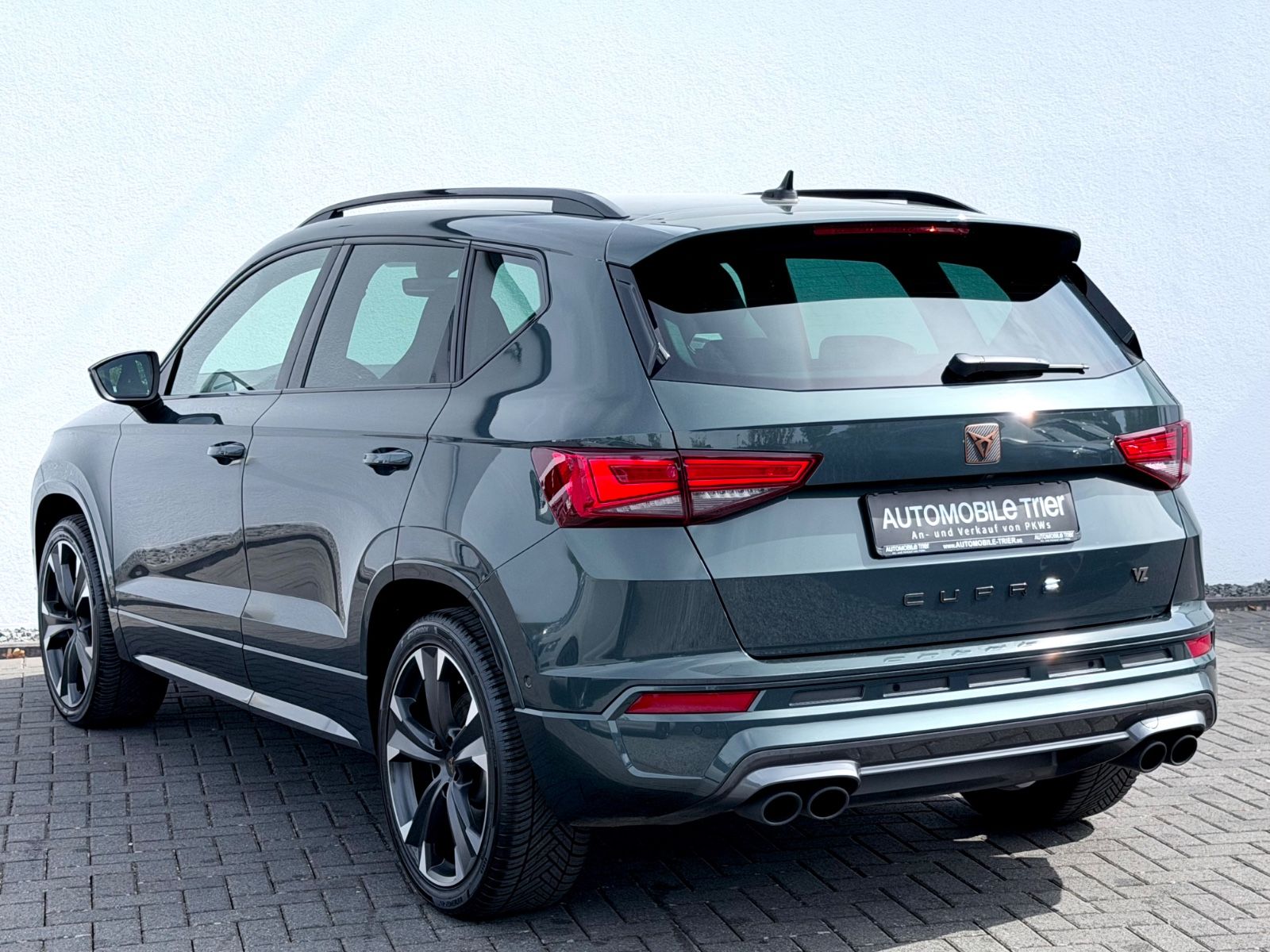 Cupra Ateca VZ 2.0 TSI DSG 4Drive/LED/ACC/LHZ/360° CAM - Bild 7 Cupra Ateca VZ 2.0 TSI DSG 4Drive/LED/ACC/LHZ/360° CAM als SUV/Geländewagen/Pickup - Fahrzeugfoto 7