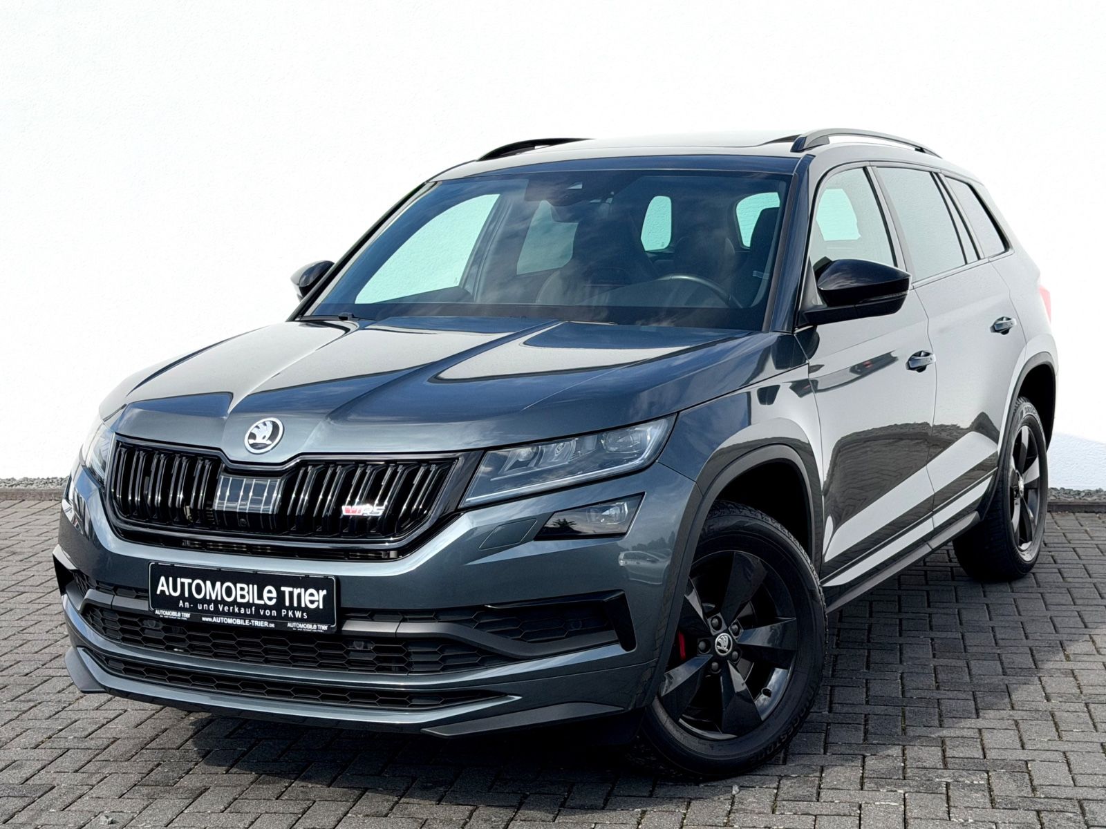 Skoda Kodiaq RS 2.0 TDI DSG 4x4 /PANO/LED/CAM/GARANTIE in Grau als SUV/Geländewagen/Pickup - Fahrzeugfoto 1